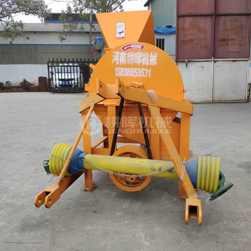 拖拉機(jī)帶木削機(jī)拖拉機(jī)帶樹枝粉碎機(jī)拖拉機(jī)碎木