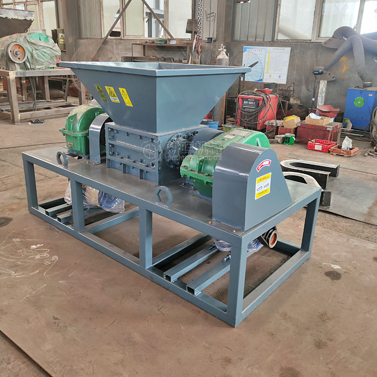 廢舊金屬撕碎機(jī) 彩鋼瓦撕碎機(jī) 不銹鋼破碎機(jī)